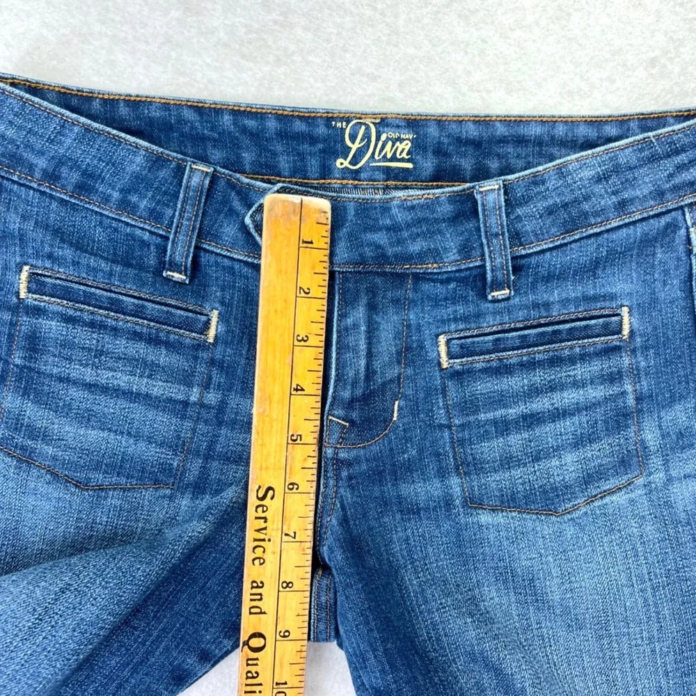 Y2K Low Rise Old Navy The Diva Bermuda Jean Shorts Womens 4 Blue Denim Jorts